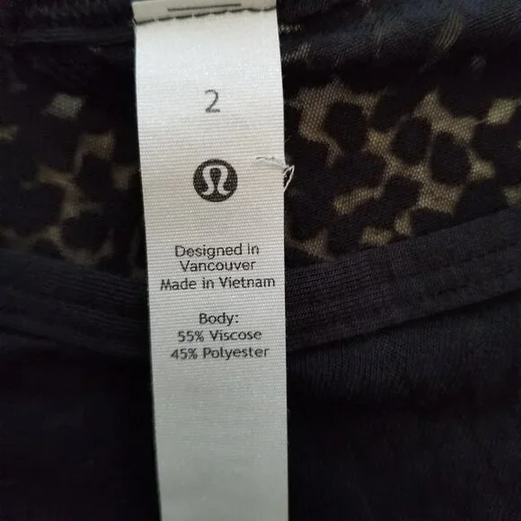 Lululemon Loop Around Tee - Picture 7 of 8